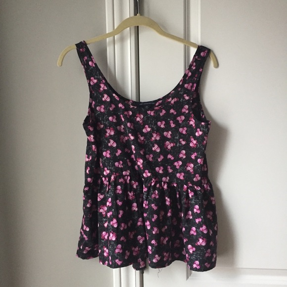 American Eagle Outfitters Tops - 🚨NWOT floral tank top